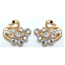 Сережки-гвоздики. Позолота. Камені: білий циркон. Довжина: 16 см. Ширина: 18 мм.