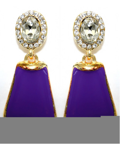 Сережки-гвоздики. Позолота. Камені: циркон. Довжина: 37 мм. Ширина: 14 мм.