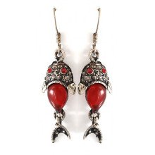 Сережки Fashion Jewelry. Під крапельне срібло. Камені: бордовий агат та гематит. Довжина: 4,7 см. Ширина: 13 мм.