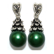 Сережки Fashion Jewelry. Під крапельне срібло. Камені: зелений агат та гематит. Довжина: 34 мм. Ширина: 14 мм.