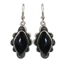Сережки Fashion Jewelry. Під крапельне срібло. Камені: чорний агат та гематит. Довжина: 50 мм. Ширина: 21 мм.