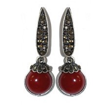 Сережки Fashion Jewelry. Під крапельне срібло. Камені: бордовий агат та гематит. Довжина: 40 мм. Ширина: 13 мм.