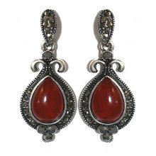 Сережки Fashion Jewelry. Під крапельне срібло. Камені: бордовий агат та гематит. Довжина: 41 мм. Ширина: 17 мм.