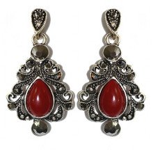 Сережки Fashion Jewelry. Під крапельне срібло. Камені: бордовий агат та гематит. Довжина: 39 мм. Ширина: 21 мм.