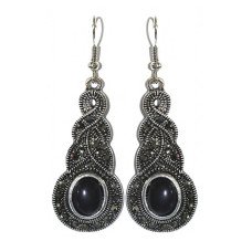 Сережки Fashion Jewelry. Під крапельне срібло. Камені: чорний агат та гематит. Довжина: 5.8 см. Ширина: 19 мм.