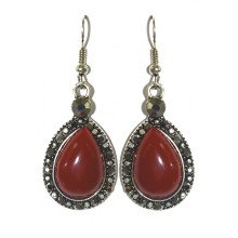 Сережки Fashion Jewelry. Під крапельне срібло. Камені: бордовий агат та гематит. Довжина: 4.8 см. Ширина: 18 мм.