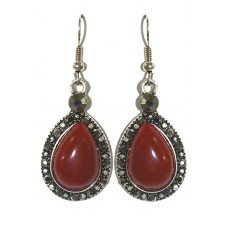 Сережки Fashion Jewelry. Під крапельне срібло. Камені: бордовий агат та гематит. Довжина: 4.8 см. Ширина: 18 мм.