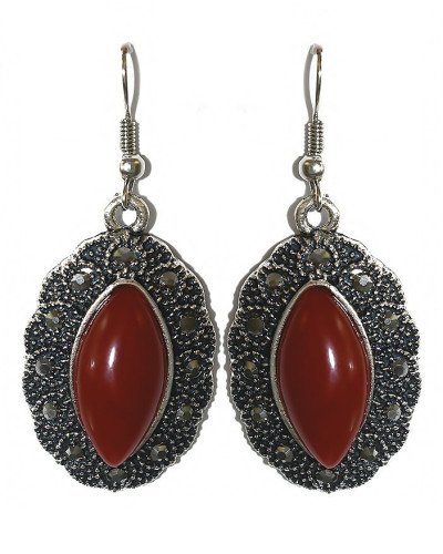 Сережки Fashion Jewelry. Під крапельне срібло. Камені бордовий агат та гематит. Довжина: 4.9 см. Ширина: 21 мм.