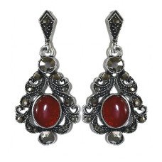Сережки-гвоздики Fashion Jewelry. Під крапельне срібло. Камені: агат та гематит. Довжина: 42 мм. Ширина: 20 мм.