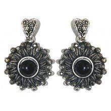 Сережки-гвоздики Fashion Jewelry. Під крапельне срібло. Камені: агат та гематит. Довжина: 32 мм. Ширина: 23 мм.