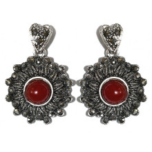 Сережки-гвоздики Fashion Jewelry. Під крапельне срібло. Камені: агат та гематит. Довжина: 32 мм. Ширина: 23 мм.