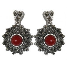 Сережки-гвоздики Fashion Jewelry. Під крапельне срібло. Камені: агат та гематит. Довжина: 32 мм. Ширина: 23 мм.