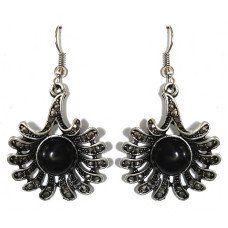 Сережки Fashion Jewelry. Під крапельне срібло. Камені: чорний агат та гематит. Довжина: 47 мм. Ширина: 26 мм.