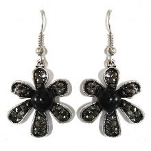 Сережки Fashion Jewelry. Під крапельне срібло. Камені: чорний агат та гематит. Довжина: 43 мм. Ширина: 21 мм.