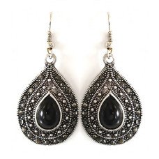 Сережки Fashion Jewelry. Під крапельне срібло. Камені: чорний агат та гематит. Довжина: 49 мм. Ширина: 23 мм.