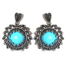 Сережки-гвоздики Fashion Jewelry. Під крапельне срібло. Камені: агат та гематит. Довжина: 4 см. Ширина: 31 мм.