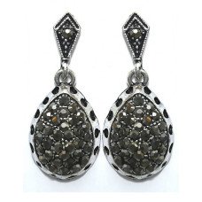 Сережки-гвоздики Fashion Jewelry. Під крапельне срібло. Камені: гематит. Довжина: 33 мм. Ширина: 14 мм.
