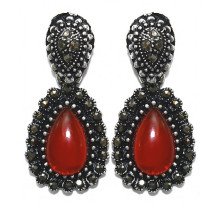Сережки-гвоздики Fashion Jewelry. Під крапельне срібло. Камені: агат та гематит. Довжина: 34 мм. Ширина: 16 мм.