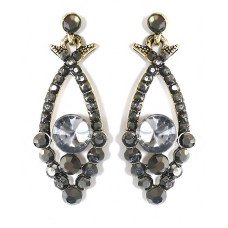 Сережки Fashion Jewelry. Під крапельне срібло. Камені: циркон та гематит. Довжина: 40 мм. Ширина: 15 мм.
