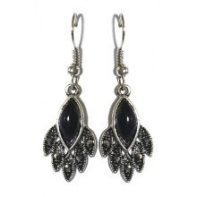 Сережки Fashion Jewelry. Під крапельне срібло. Камені: чорний агат та гематит. Довжина: 39 мм. Ширина: 13 мм.