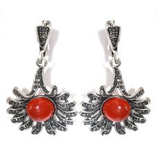 Сережки Fashion Jewelry. Під крапельне срібло. Камені: бордовий агат та гематит. Довжина: 42 мм. Ширина: 26 мм.