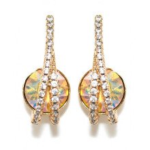 Сережки-гвоздики XР. Позолота 18К. Камінь циркон і Swarovski жовтий хамелеон. Довжина: 2 см. Ширина: 9 мм.