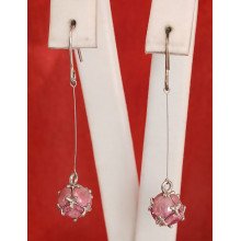 Сережки. Родій. Камені: рожевий циркон. Довжина: 4,9 см. Ширина: 10 мм.