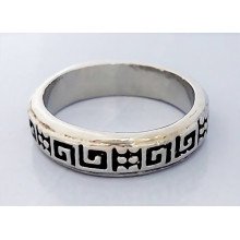 Каблучка. Булат. Під срібло. Є: 17р 18р 19р 21р 22р. В упаковці 12 каблучок