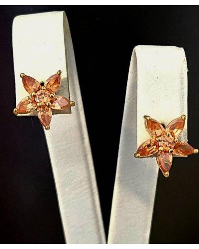 Сережки-гвоздики. Позолота. Камені: жовто-коричневий циркон. Діаметр: 12 мм.