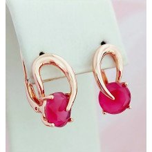 Сережки ХР. Позолота ЧВ. Камені: малиновий циркон. Довжина: 1,7 см