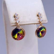 Сережки-гвоздики ХР. Позолота 18К. Камені: Swarovski, зелений білий хамелеон і циркон. Діаметр: 11 мм Довжина: 20 мм