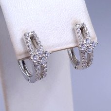 Сережки ХР. Родій. Камені: білий циркон. Довжина: 17 мм. Ширина: 6 мм.