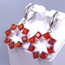 Серьги ХР. Родий. Камені: червоний циркон. Довжина: 45 мм. Ширина: 24 мм.
