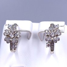 Серьги ХР. Родий. Камені: білий циркон. Діаметр: 18 мм. Ширина: 10 мм.