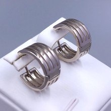 Серьги ХР. Родий. Діаметр: 15 мм. Ширина: 8 мм.