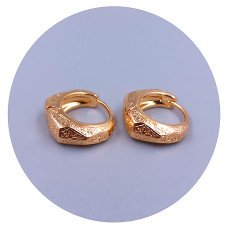Сережки XР. Позолота 18К. Діаметр: 13 мм. Ширина: 5 мм.