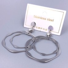 Сережки-гвоздики Stainless Steel. Сталь. Родій. Камені: білий циркон. Довжина: 56 мм. Ширина: 40 мм.