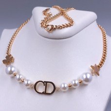 Ланцюжок Stainless Steel з кулонами. Сталь. Позолота ЧВ. Камені: циркон та перли. Довжина ланцюжка: 42-47 см