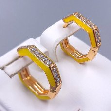 Сережки XР. Позолота 18К. Камені: білий циркон та жовта емаль. Довжина: 18 мм. Ширина: 4 мм.
