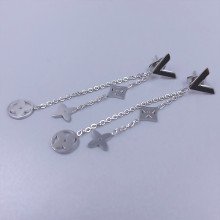 Сережки-гвоздики Stainless Steel. Сталь. Родій. Довжина: 58 мм. Ширина: 10 мм.