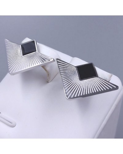 Сережки-гвоздики Stainless Steel. Сталь. Родій. Довжина: 17 мм. Ширина: 25 мм.