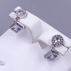Сережки-гвоздики Stainless Steel. Сталь. Родій. Довжина: 17 мм. Ширина: 8 мм.