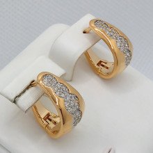 Сережки XР. Позолота 18К. Камені: білий циркон. Довжина: 17 мм. Ширина: 10 мм.