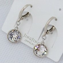 Сережки ХР. Родій. Камені: Swarovski. Діаметр: 9 мм. Довжина: 25 мм