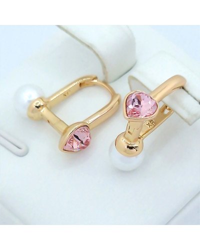 Сережки ХР. Позолота 18К. Камені: Swarovski рожевого кольору та перли. Довжина: 16 мм, ширина: 18 мм