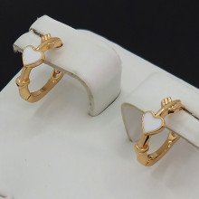 Сережки XР із білою емаллю. Позолота 18К. Діаметр: 11 мм. Ширина: 4 мм.