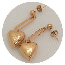 Сережки-гвоздики Stainless Steel. Сталь. Позолота ЧВ. Довжина: 40 мм. Ширина: 15 мм.