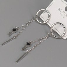 Сережки-гвоздики Stainless Steel із чорною емаллю. Сталь. Родій. Довжина: 65 мм. Ширина 15 мм.