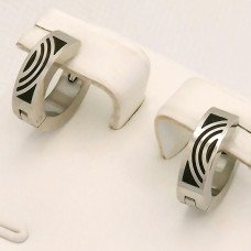 Сережки Stainless Steel із чорною емаллю. Сталь. Родій. Діаметр: 12 мм. Ширина: 3 мм.