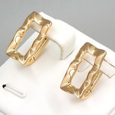 Сережки XР. Позолота 18К. Довжина: 1,8 см. Ширина: 10 мм.
